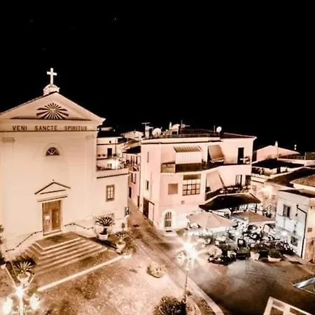 Il Grillo 3*