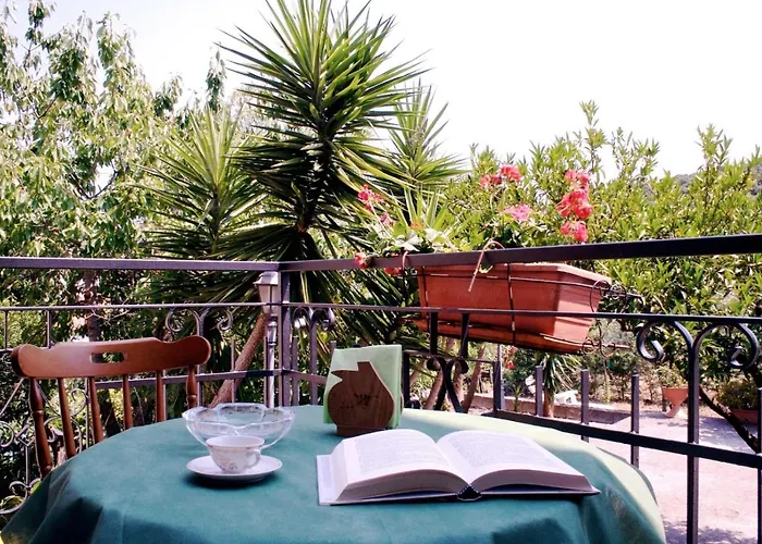 Il Grillo Couette-café Santa Maria Del Cedro