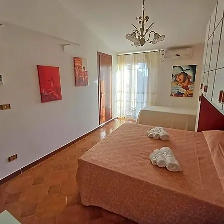 Il Grillo Oda ve Kahvaltı