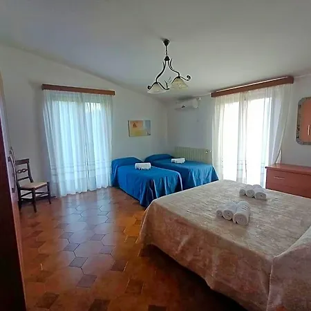 Il Grillo Oda ve Kahvaltı
